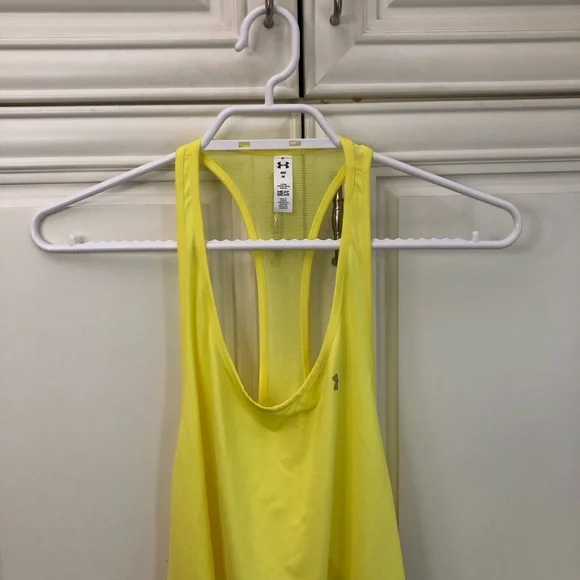 NWT Under Armour women’s lightweight tank top - Picture 2 of 11